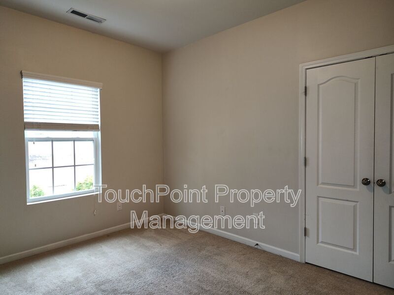 Beautiful Ranch Style home located in the Creekshire Village community! property image