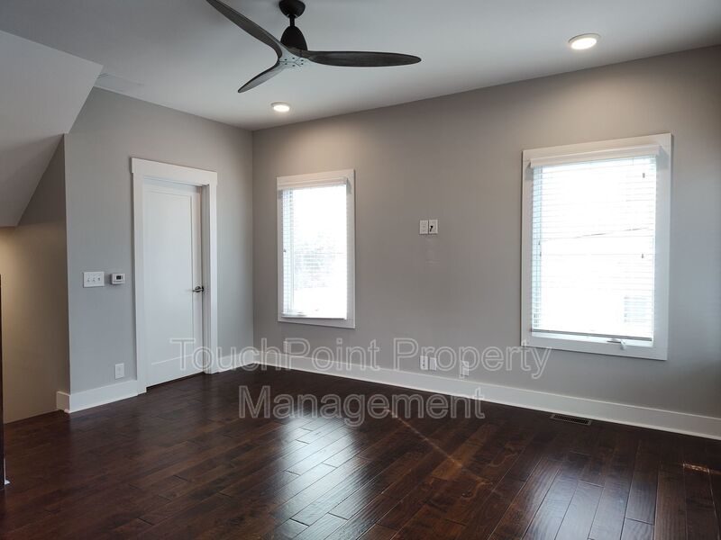 End-unit Townhome located in Peridoe on the Greenway! property image