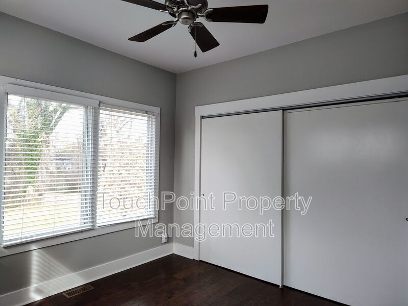 End-unit Townhome located in Peridoe on the Greenway! property image