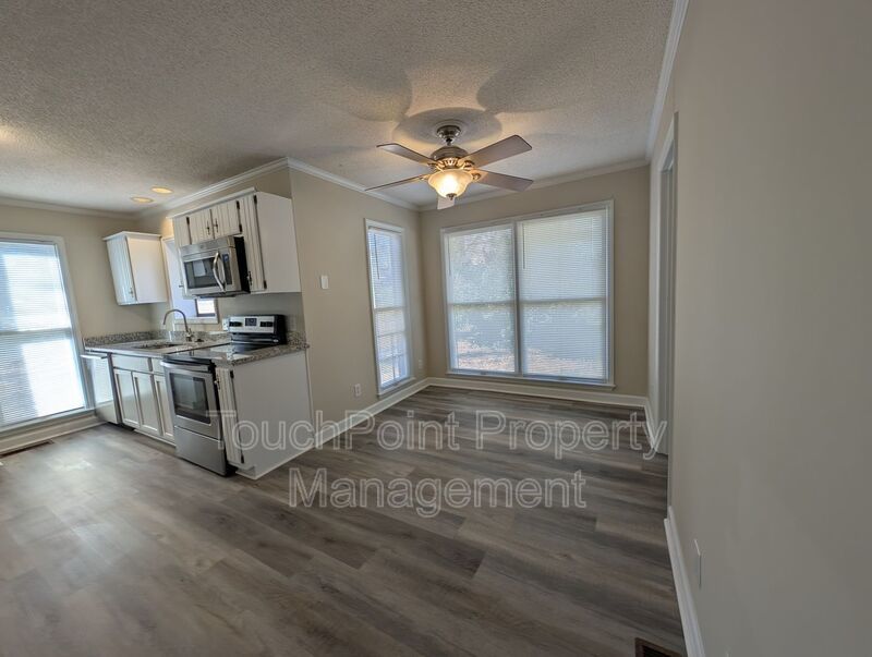 Gorgeous Brick 4 bedroom, 4 bathroom home located in the Farmwood community in Minthill! property image