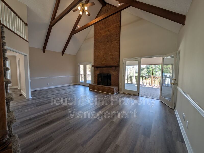 Gorgeous Brick 4 bedroom, 4 bathroom home located in the Farmwood community in Minthill! property image