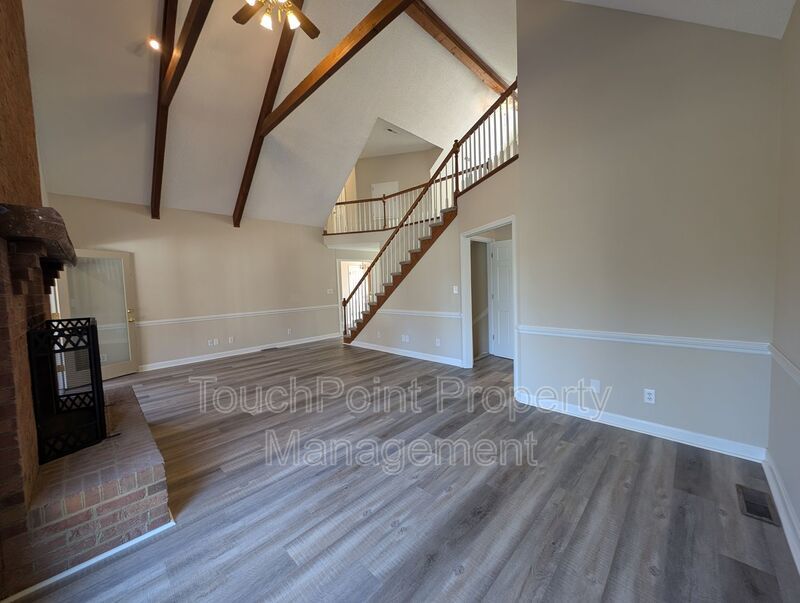 Gorgeous Brick 4 bedroom, 4 bathroom home located in the Farmwood community in Minthill! property image