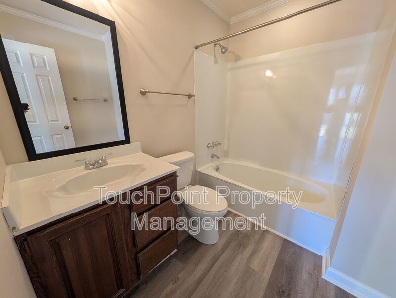 Gorgeous Brick 4 bedroom, 4 bathroom home located in the Farmwood community in Minthill! property image