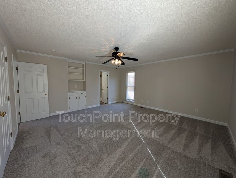 Gorgeous Brick 4 bedroom, 4 bathroom home located in the Farmwood community in Minthill! property image