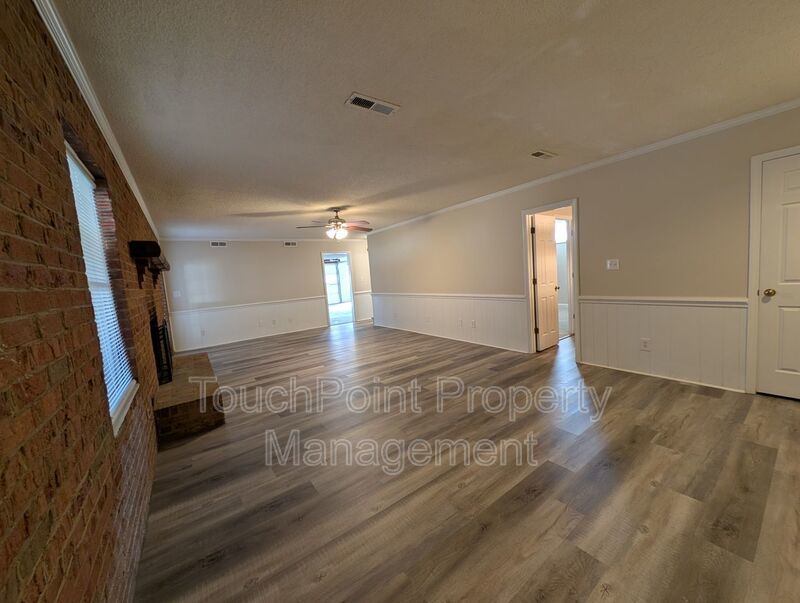 Gorgeous Brick 4 bedroom, 4 bathroom home located in the Farmwood community in Minthill! property image