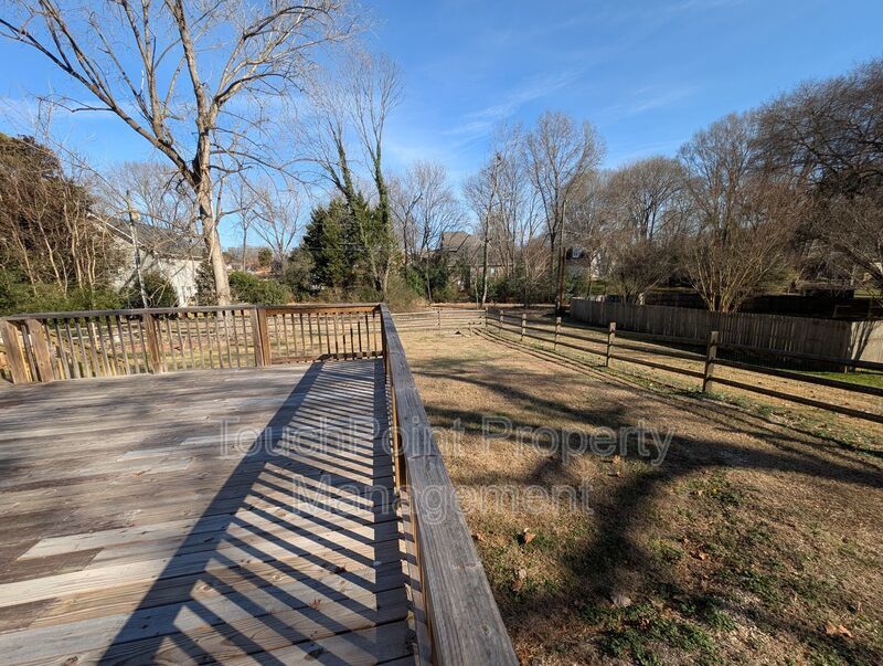 Gorgeous Brick 4 bedroom, 4 bathroom home located in the Farmwood community in Minthill! property image