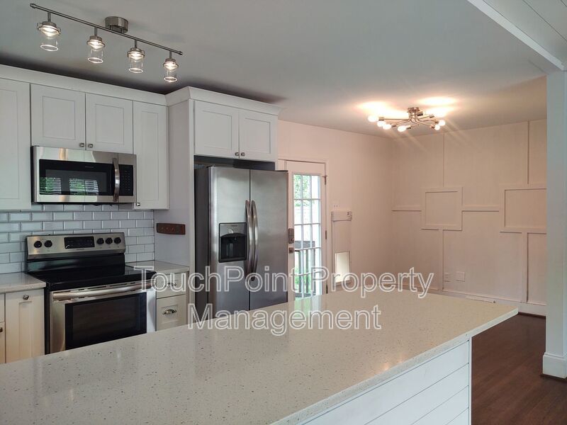 Beautifully renovated brick tri-level home located in the popular Amity Gardens! property image
