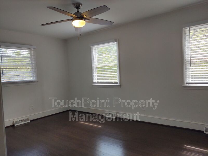 Beautifully renovated brick tri-level home located in the popular Amity Gardens! property image