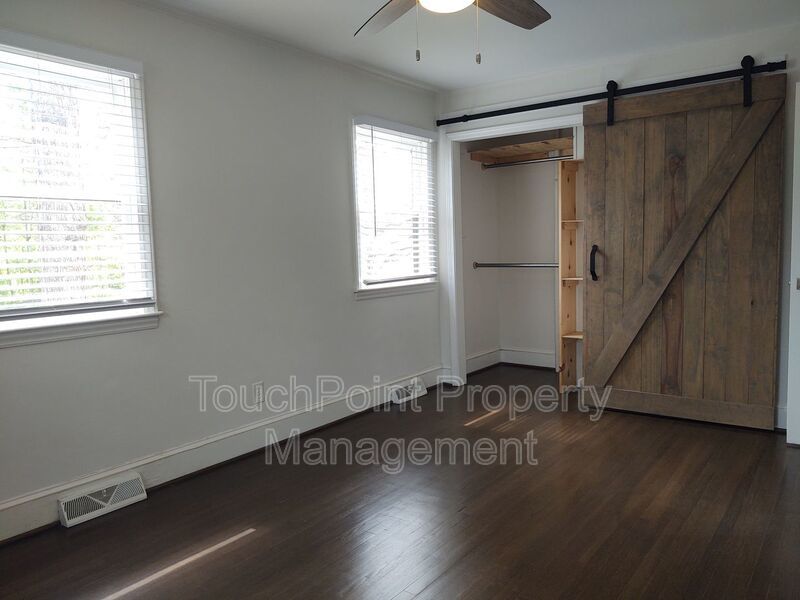 Beautifully renovated brick tri-level home located in the popular Amity Gardens! property image