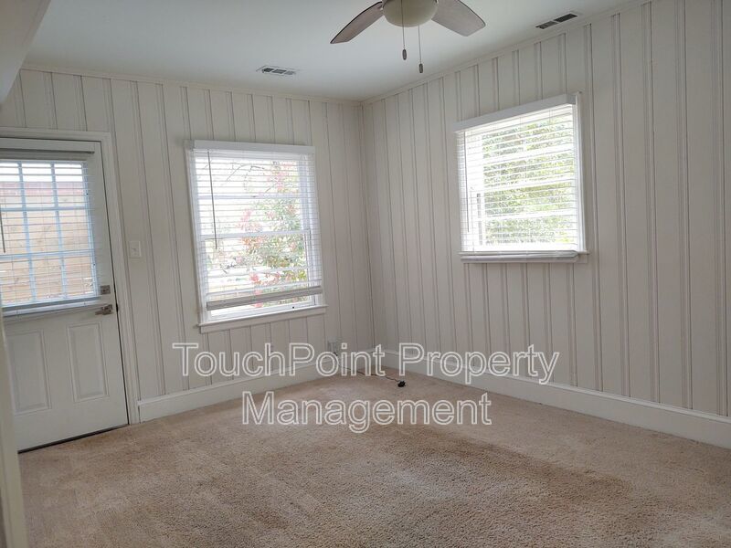 Beautifully renovated brick tri-level home located in the popular Amity Gardens! property image