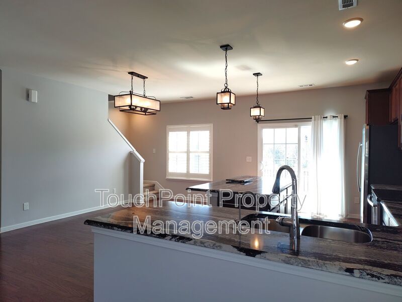 Charming, end-unit, townhome located in the Wrights Crossing Community! property image