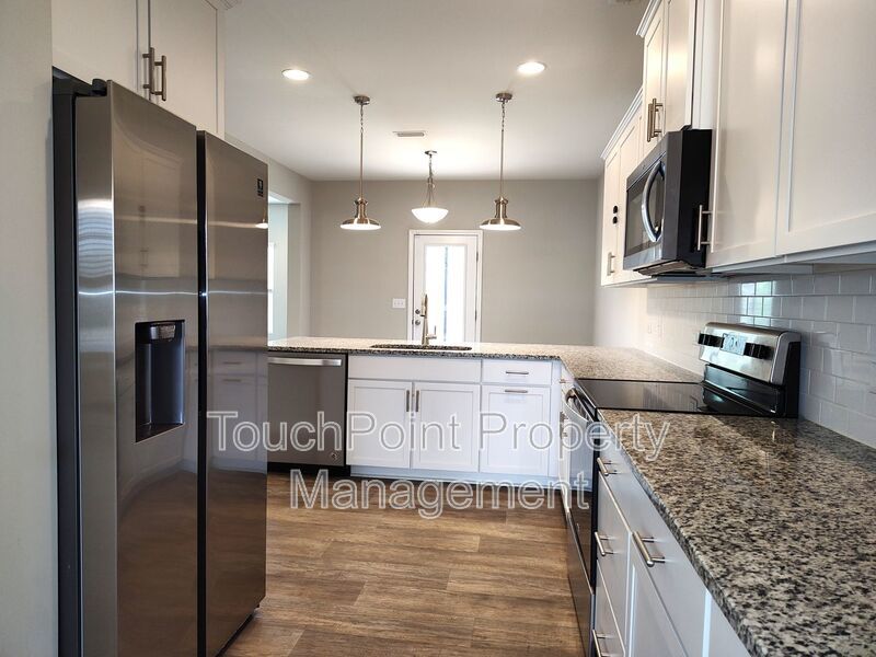 Beautiful home located in the Upper Riverpointe Community in Charlotte ! property image