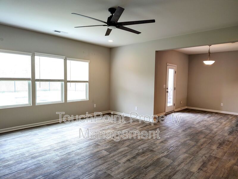 Beautiful home located in the Upper Riverpointe Community in Charlotte ! property image