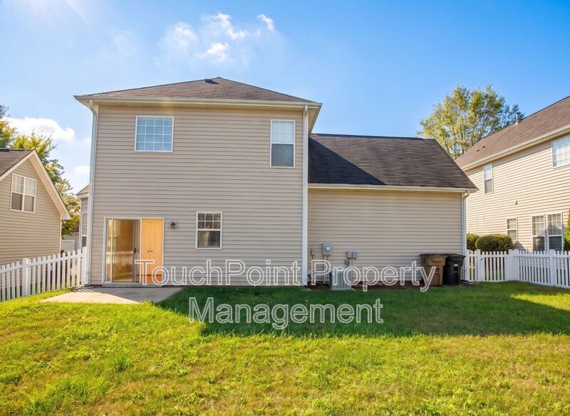 Charming 2 story, 4 bedroom, 2.5 bath home located in the Taylor Glen Subdivision! property image