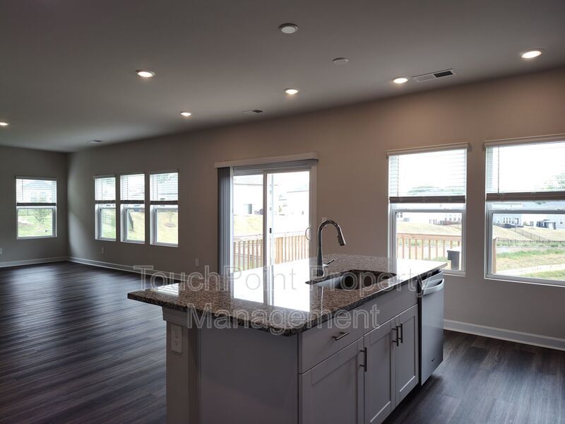5 BD/3.5 BA House in Shepherds Landing! property image