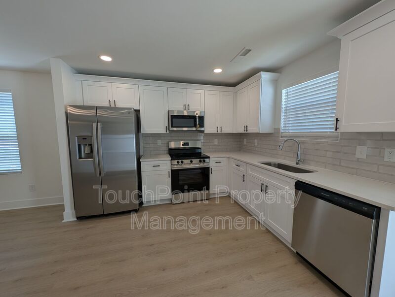Newly built 2 story, 3 bedroom, 2.5 bath duplex located in Kannapolis! property image