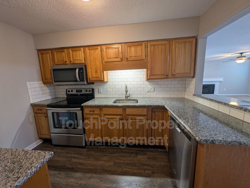 Pristine 2BD/2BA Condo in Southpark! property image