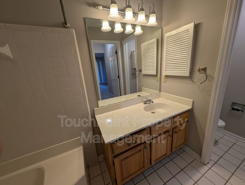 Pristine 2BD/2BA Condo in Southpark! property image