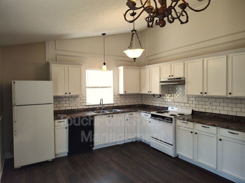 3 bed, 2.5 bath home located in Creekside at Coulwood! property image