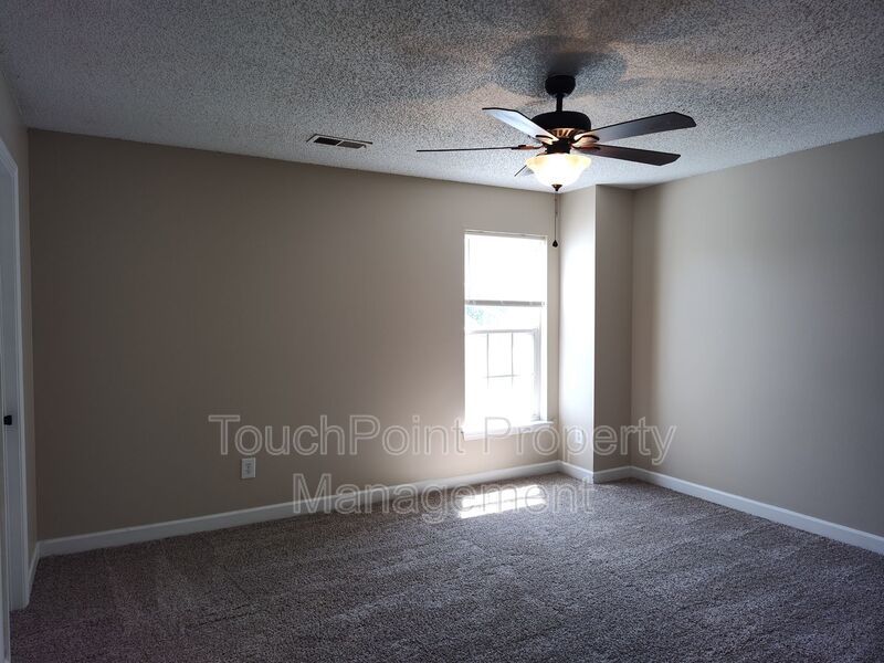 3 bed, 2.5 bath home located in Creekside at Coulwood! property image