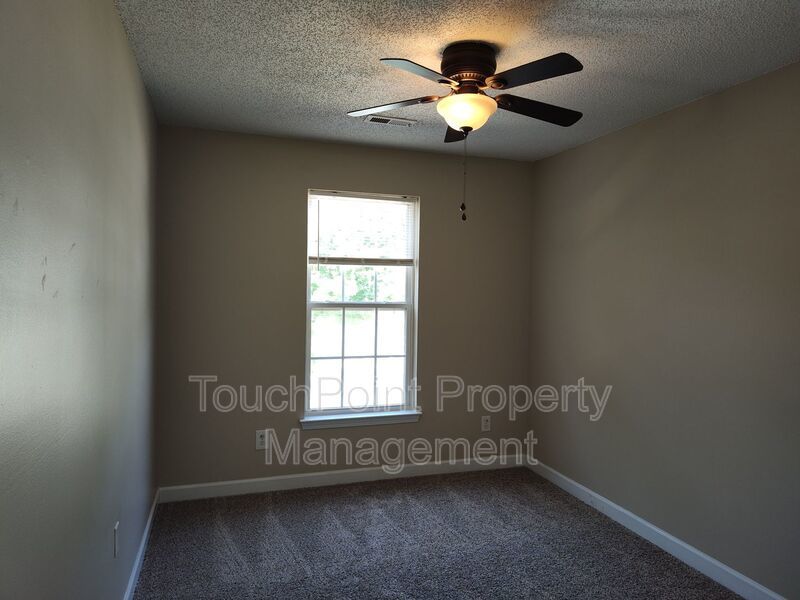 3 bed, 2.5 bath home located in Creekside at Coulwood! property image