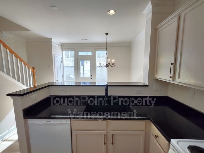 Beautiful, 2 Story Townhouse located in the Eastfield Village! property image