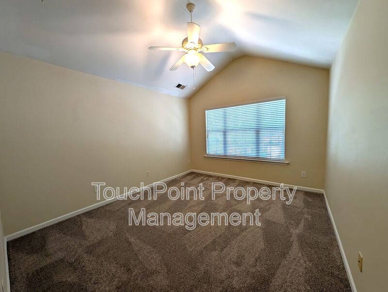 Charming, 2 Story End Unit Townhouse located in the Glenlea Park Community! property image