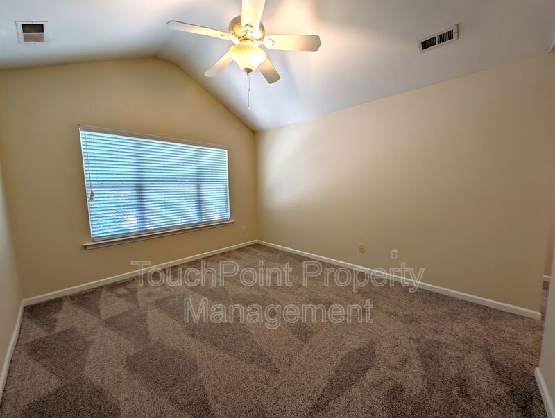 Charming, 2 Story End Unit Townhouse located in the Glenlea Park Community! property image