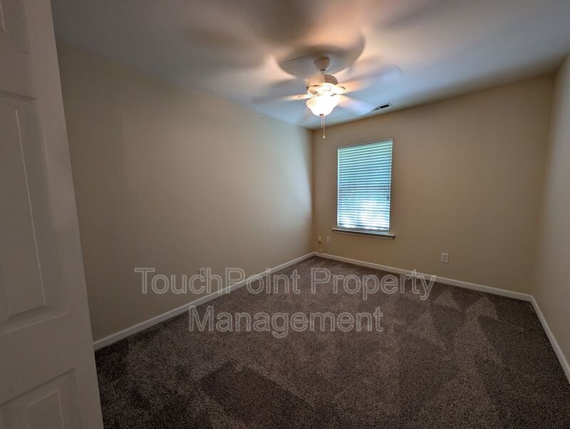 Charming, 2 Story End Unit Townhouse located in the Glenlea Park Community! property image