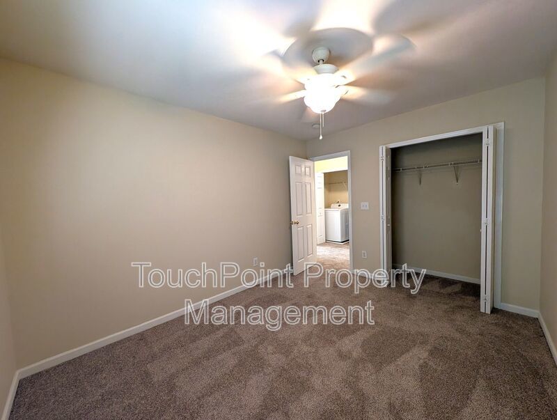 Charming, 2 Story End Unit Townhouse located in the Glenlea Park Community! property image