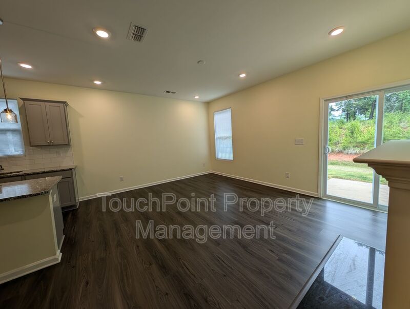 Spacious 4 bedroom, 2 bath Ranch Style Home located in Selwyn Landing ! property image