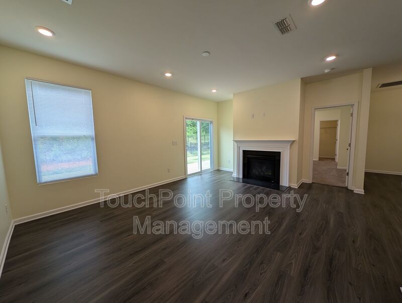 Spacious 4 bedroom, 2 bath Ranch Style Home located in Selwyn Landing ! property image