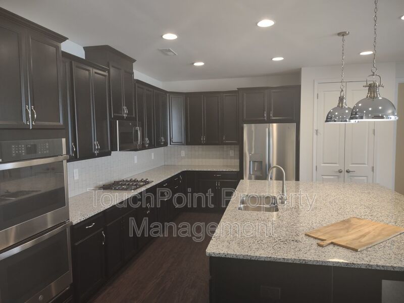 3BD/3.5BA Ranch-Style Home in Creek Park! property image