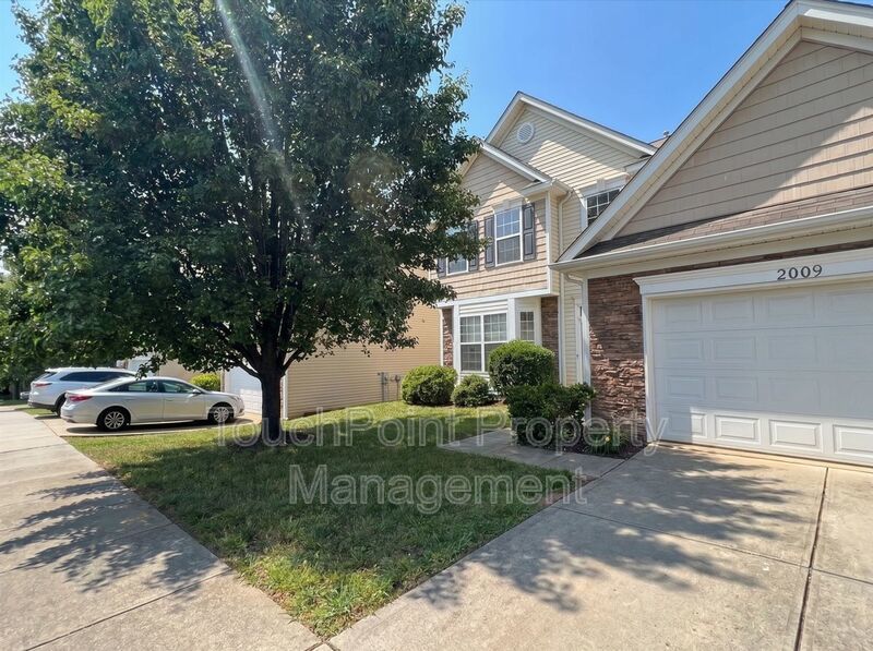 Stunning home located in the Crismark Community! property image
