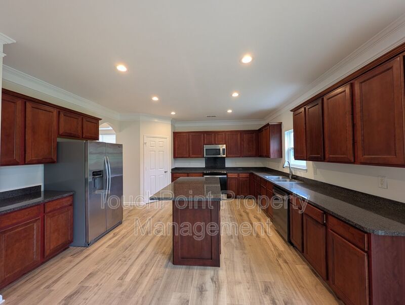 Stunning home located in the Crismark Community! property image