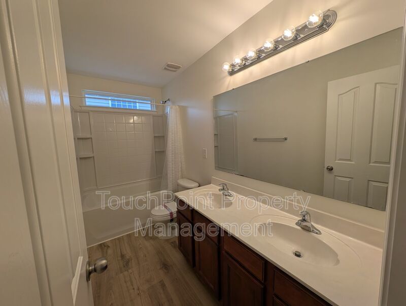 Stunning home located in the Crismark Community! property image