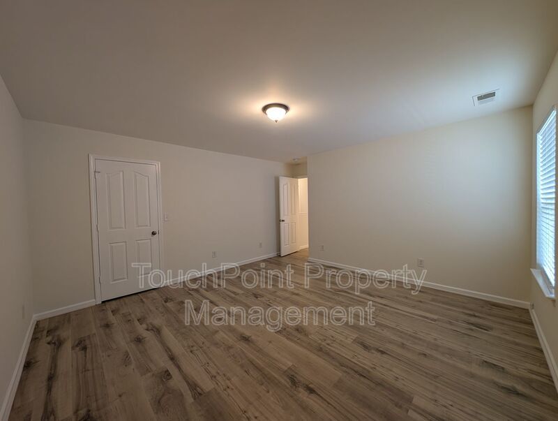 Stunning home located in the Crismark Community! property image