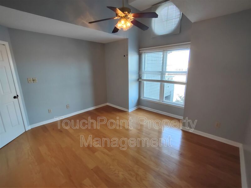 2BD/1BA Condo located in Lakeshore Village! property image