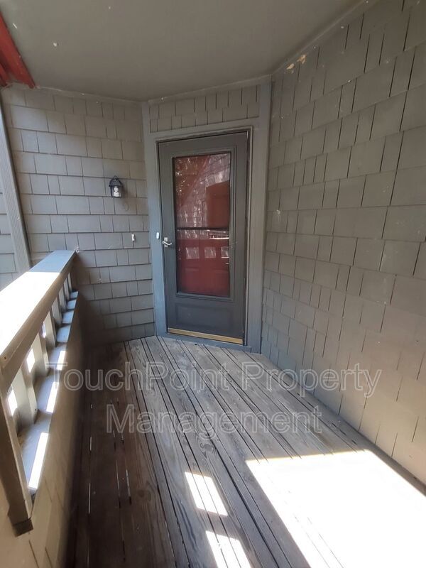 2BD/1BA Condo located in Lakeshore Village! property image