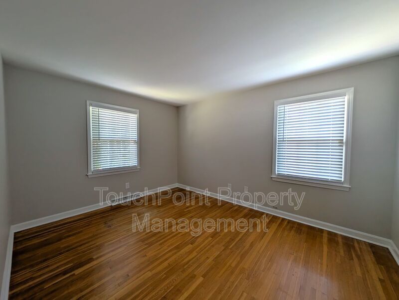 Charming split level home located in the Spring Valley Community in the South Park area of Charlotte! property image