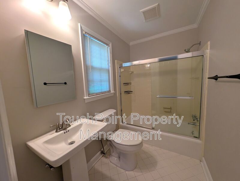 Charming split level home located in the Spring Valley Community in the South Park area of Charlotte! property image