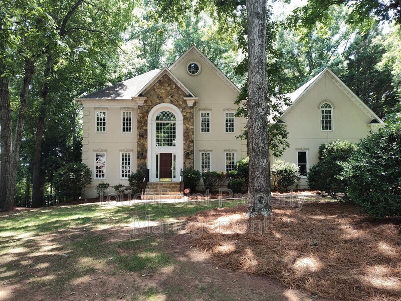 Stunning home located in the Popular Piper Glenn Community! property image
