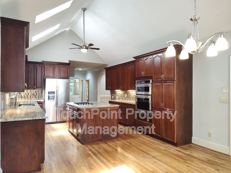 Stunning home located in the Popular Piper Glenn Community! property image