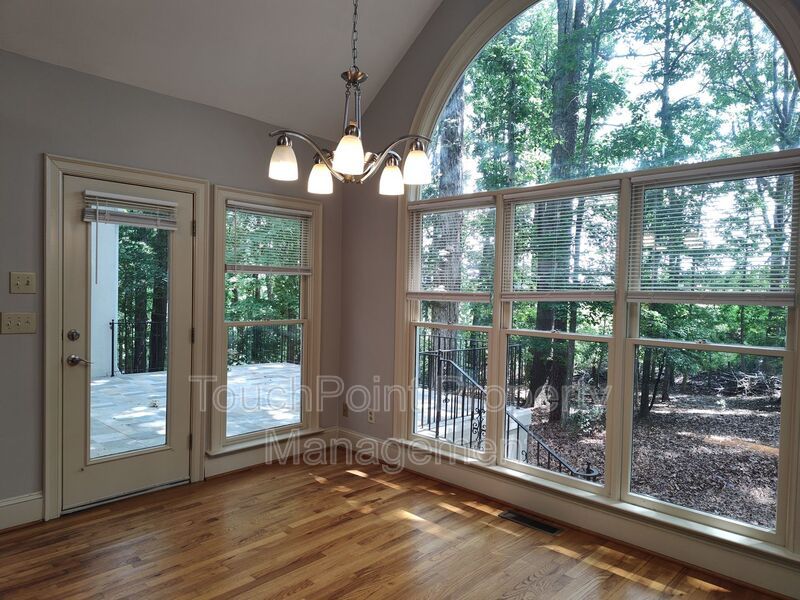 Stunning home located in the Popular Piper Glenn Community! property image