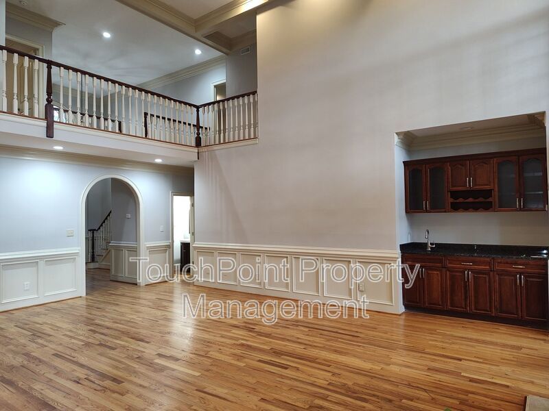 Stunning home located in the Popular Piper Glenn Community! property image