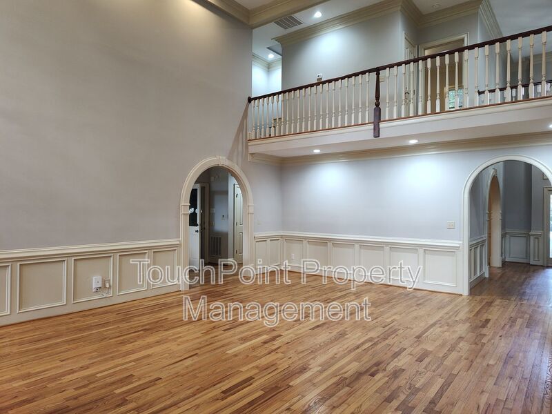 Stunning home located in the Popular Piper Glenn Community! property image