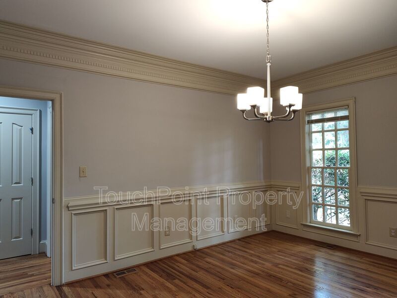 Stunning home located in the Popular Piper Glenn Community! property image