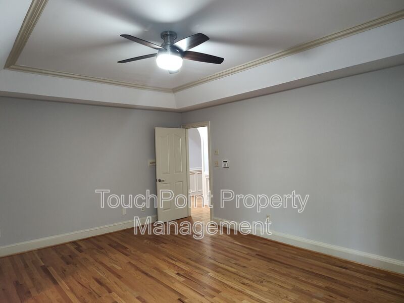 Stunning home located in the Popular Piper Glenn Community! property image