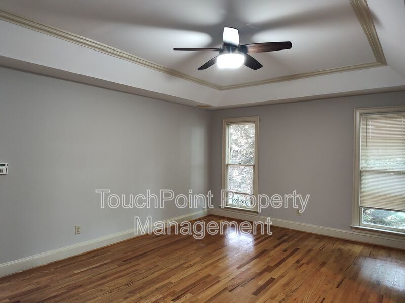 Stunning home located in the Popular Piper Glenn Community! property image