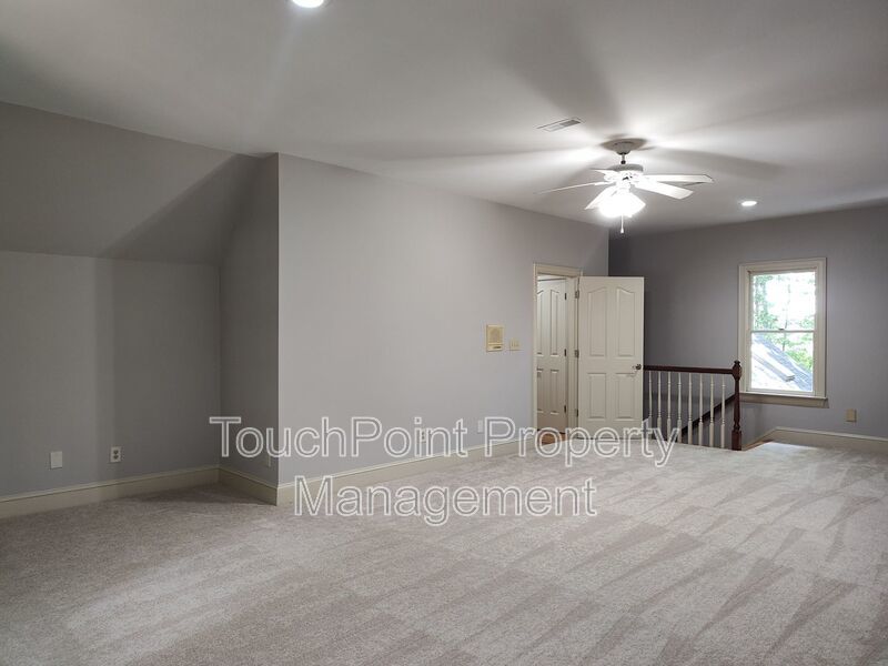 Stunning home located in the Popular Piper Glenn Community! property image